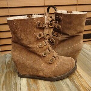 BEARPAW BONNIE Winter Suede Wedge Bootie Boots 8 Brown Wool Shearling Insulated